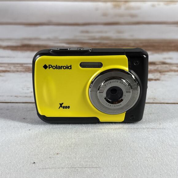 Polaroid X800 8 Mega Pixel Waterproof Yellow/Black Digital Tested Works - Picture 1 of 5